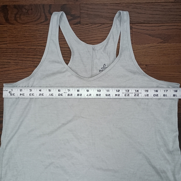Womens Prana Light Gray Revere Racerback Tank Top Style W11170010 Size Medium - Picture 3 of 8